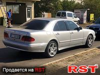 MERCEDES E-Class