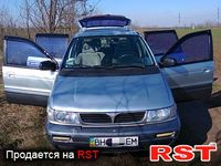 MITSUBISHI Space Wagon