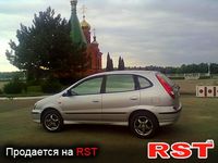 NISSAN Tino