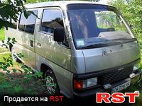 NISSAN Urvan