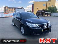 RENAULT Latitude