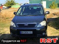 TOYOTA Avensis Verso