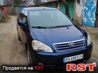 TOYOTA Avensis Verso