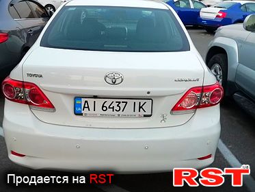 TOYOTA Corolla