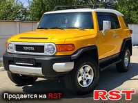 TOYOTA FJ Cruiser