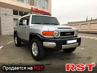 TOYOTA FJ Cruiser