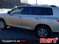 TOYOTA Highlander