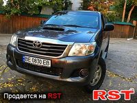 TOYOTA Hilux