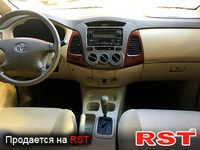 TOYOTA Innova
