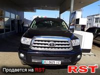 TOYOTA Sequoia
