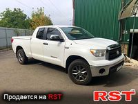TOYOTA Tundra
