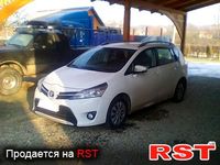 TOYOTA Verso