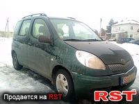 TOYOTA Yaris Verso