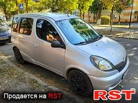 TOYOTA Yaris Verso